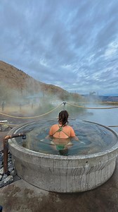 Eastern Oregon Travel Itinerary 🌊🌮🍸🥪 To stay: @landinghotellagrande Dinner: The Laurel To do: @hotlakelodge Coffee: The Liberty Cafe Tacos: panchitos Lunch: @sweetwifebaking Local farm & market: @oldsouls_highlands Wine tasting: @rotiecellars and @losrocososvineyards | Foodie Snitch