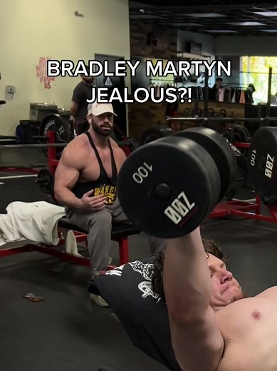 120s x10 good or what?😅 @Bradley Martyn #fitness #bradleymartyn #zooculture #workout #fyp #foryoupage #fittok #strong #powerlifting #viral #christmas #happyholidays