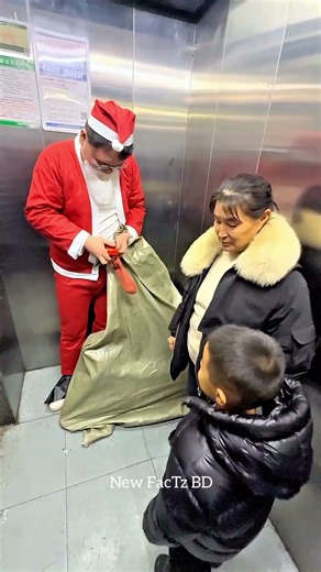 Building Wooden Log Cabin in Forest 🎄🎈 | Survival House Step by Step "9 #shorts #facts