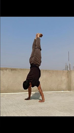 Easy Handstand tutorial for beginners 📈💯 | #calisthenics #handstand #tutorial #viral #shorts