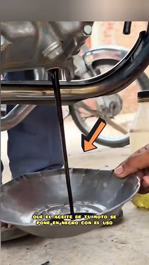 Porque el aceite de mi moto se pone negro #reelschallenge #virals #videos | Mundo Moto