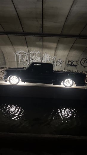 Dropped Trucks in Houston: A Style Revolution