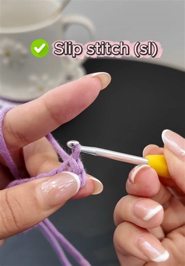 Crochet Beginner tutorial — slip stitch (sl) #crochet #crochetforbegginers #crochettutorials #learntocrochet #crochetbasics