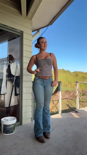 Texas sunset glow & that southern charm Hair flip game STRONG. #TexasBeauty #SouthernBelle #HairFlip #SunsetAesthetic #CowgirlStyle