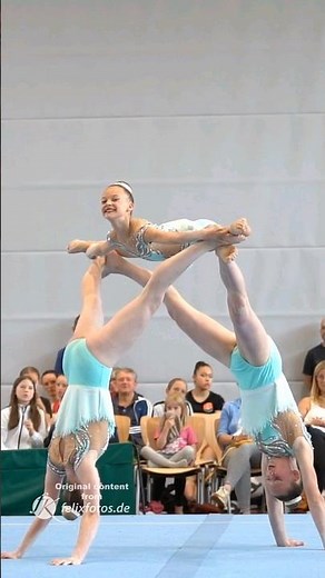 OMG... see how she does this split #acrobatic #sportakrobatik