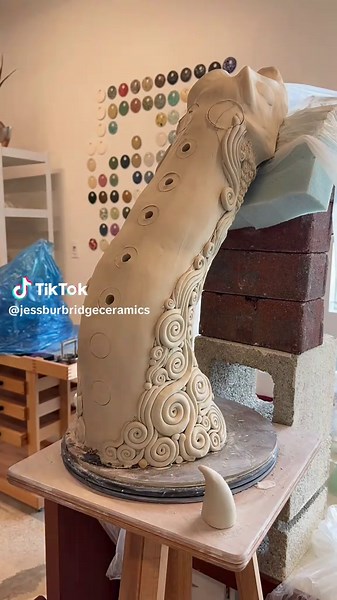 Sculpting a Porcelain Air Dragon: A Step-by-Step Guide