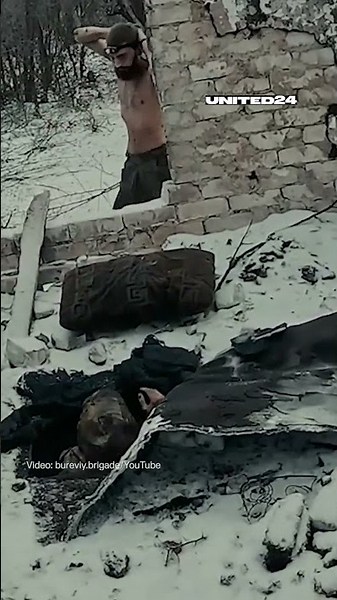 Ukrainian Forces Capturing Russian Soldiers #warinukraine