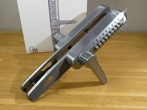 Je teste l'UNITECNIC 3300, poignée à code pour serrures + changement de main et de combinaison