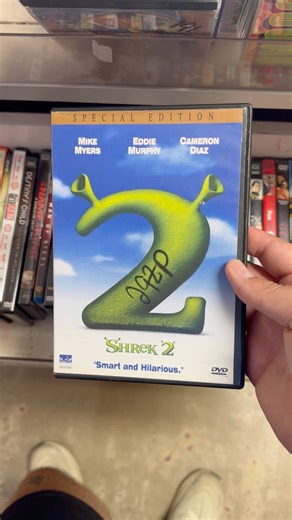 The greatest bootleg I’ve ever found! #shrek #dvd #bootleg