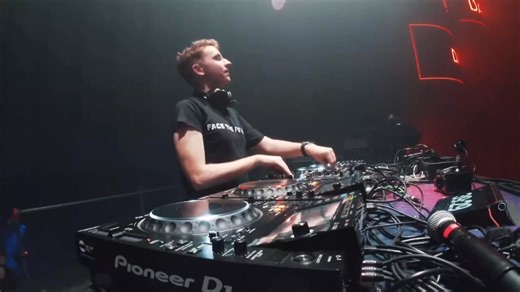 Dash Berlin feat. Emma Hewitt - Waiting (Daxson Remix) | Trance Sensations