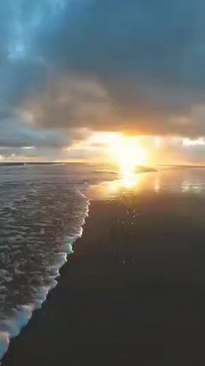 A Godly reminder: Don't let negativity, stress, depression and anxiety ruin your life. Instead, leave it all to God and He will give you rest. 🙌😇 Try to read this verses and be blessed! 🙏❤️ [Psalms 55:22] [1Peter 5:7] [Matthew 11:28] #Godlyreminder #motivation #LeaveItToGod #highlights #everyonehighlights #reelsfbシ #fbyシvideo | Skinny Jæns