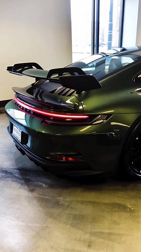 2022 Porsche GT3 in Oak Green - Is this color a hit?