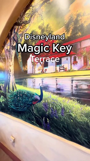 Magic Key Terrace is an exclusive lounge in Disney California Adventure for those with the Disneyland annual pass #disneyland #disneylandfood #magickey #magickeyholder