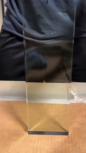 the process of breaking rectangular glass to form lightning.