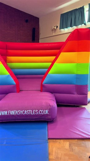 How dreamy is this castle ! 🌈 another fun party with the awesome @LDJ Events We know how to party!! 🎉