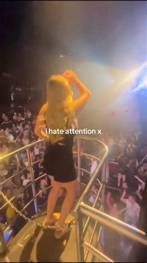 Coco Bongo Cancún Experience: Prepared for Air Blasts