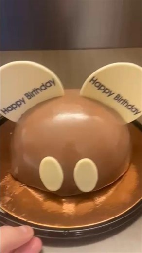 Mickey's Birthday Cake. Wal Disney World 😋😋😋😋😋😋😋😋😋