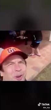 Maradona sings Spirit of the blues.