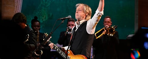 3 Legendary Singer-Songwriters Who Can No Longer Sing the Same (but They Still Sound Great)