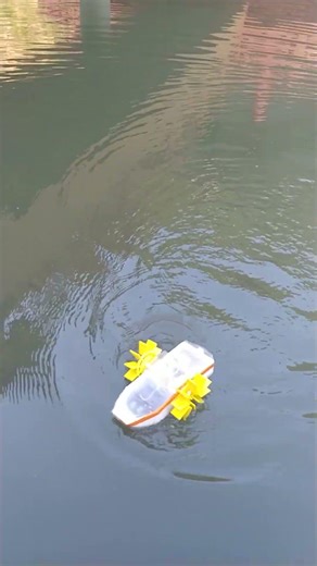 DIY RC Paddle Boat #maker #3dprinting #fablab #arduino #seedlab #diy #rcboat #paddleboat #shorts