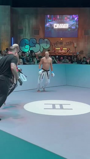 Mina Stunned by Powerful Kick in Karate Combat