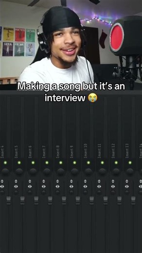 Worst questions of all time 😭 (YT/Twitch: ilytrxgic) #fyp #music #funny #viral