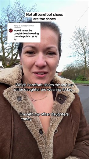 Replying to @Nunez_Darwin9 why did they start making shoes that shape the feet? For kids it seems cruel. #barefootshoes