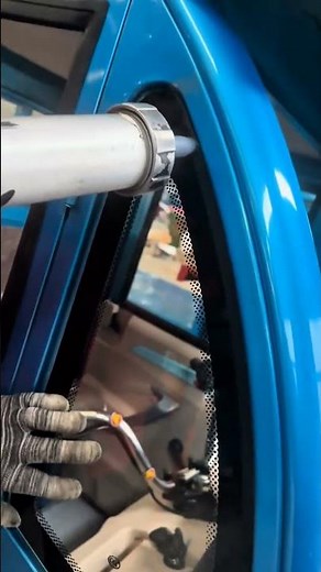 “Car Windshield Sealing Process 🚗”“How Car Glass Is Installed Perfectly”