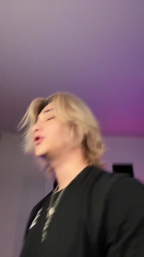 tag ur ***** or **** and tell them u love them