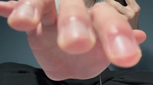 ASMR 机器男友| 耳语~亲吻