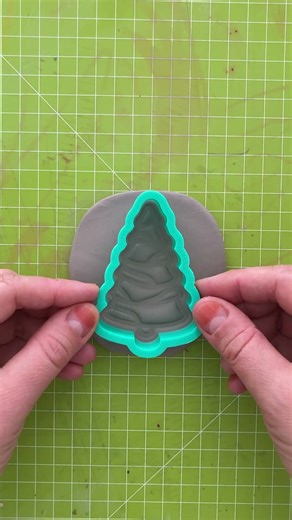 Satisfying pottery process: The Iconic Pine Tree Mold! ❤️ #shorts