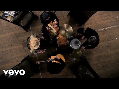 Fairground Attraction - What's Wrong With The World? (Official Video)