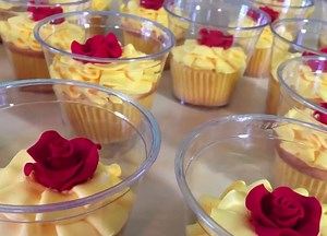 Easy Beauty and the Beast Cupcakes by: Pinch of Luck | MetDaan Cakes