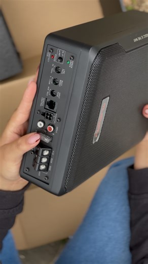 JL Car Audio on Instagram: "🔊 Musway SW-A7 | Subwoofer amplificado GAMA ALTA ✔️ 300W RMS de potencia real ✔️ Graves profundos, limpios y controlados ✔️ Diseño compacto bajo asiento ✔️ Amplificador integrado ✔️ Ideal para sistemas de sonido premium 🔥 Calidad real para los que exigen sonido de verdad 💬Comenta “MUSWAY” y te damos toda la información 📞Líneas oficiales de atención: 📲 3170678135 – Karol 📲 3154096966 – Milena"