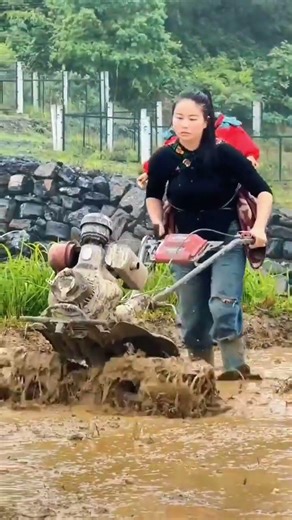 Revolutionary Hand-Guided Tractor: Plowing Innovation