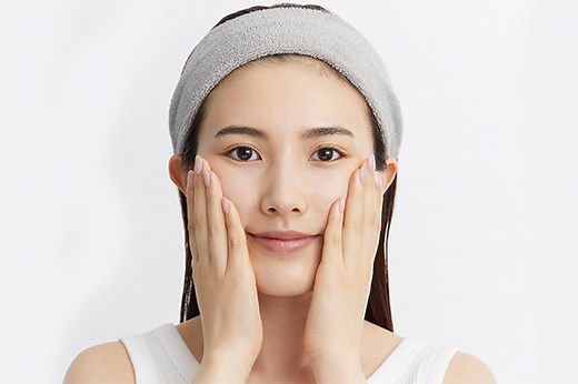 【顔マッサージの方法】マッサージ動画でセルフケア♪シワ、たるみ、くすみ予防に！｜Beauty Journey（美容の情報）｜資生堂