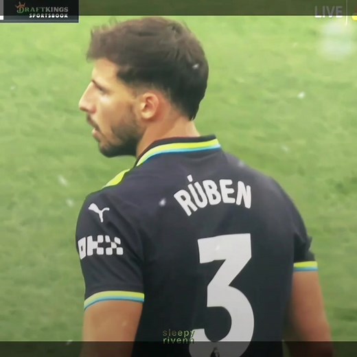 Ruben Dias: Completo en Todos los Kits