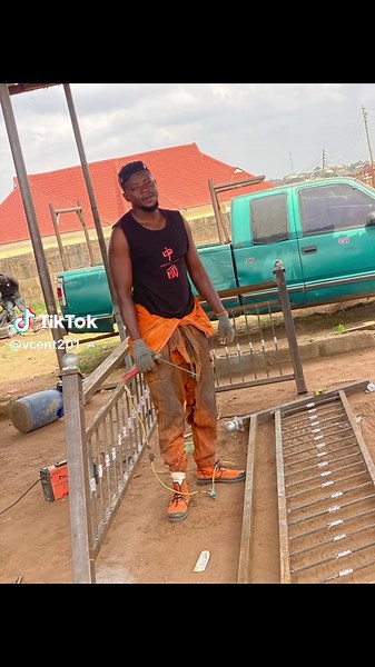 Asake's New Handrail for Stairs Case Design