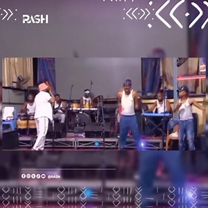 🛑 En préparation du concert de Werrason à l’Arena Grand Paris, le légendaire animateur Bill Clinton Kalonji a fait un passage remarqué au QG du Wenge Musica Maison Mère pour accorder ses nouvelles animations au groupe 🎥🎶👀👇🏾 Eko Yinda 🔥🔥 #rashtv243 | RASH TV