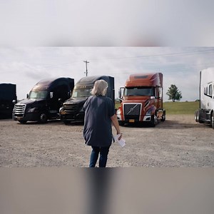 EOS Trucking is hiring CDL-A OTR drivers! Choose your path: 🔹 Company: $65K–$80K avg, top $85K 🔹 Lease: $80K–$100K avg AFTER costs, top $130K ✔ Home every 2 weeks ✔ Benefits available ✔ Pets & riders welcome Experience required: 9 months. (SAP not eligible.) | All Trucking