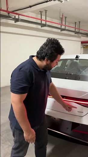 Hyundai Elantra Hybrid 2025 walkaround and specs review!