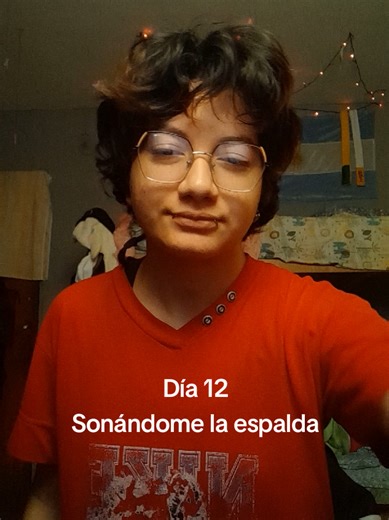 mi hermana al fin se despertó y se reía de fondo #asmr #espalda #? #random #fyp