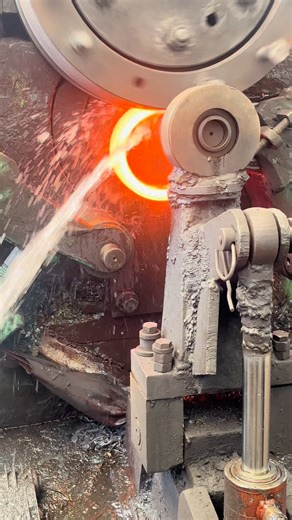 162K views · 1.1K reactions | Make in China Precision Engineering: The Incredible Way Bearings Are Produced #machine #factory #process #stamping #forming #manufacturer #producer #technology #industrial | Inside the factory | Facebook