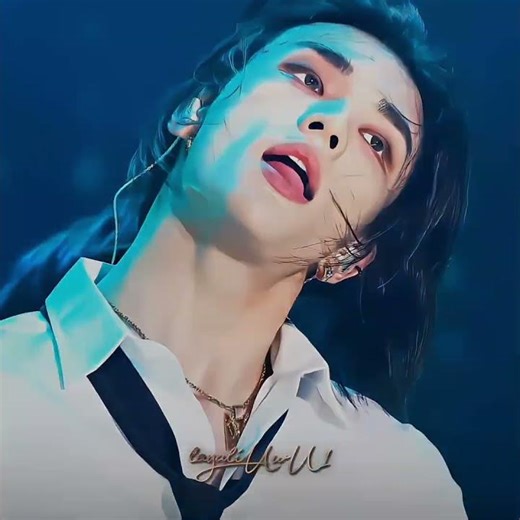 up! #hyunjin #straykids #skz #trending #trendingshorts #viral #viralvideo #kpop #fyp #fypage #editor