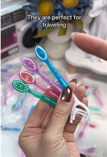 5-in-1 Mini Toothbrush: Travel-Friendly Oral Care