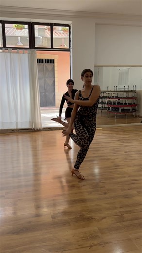 4.3K views · 54 reactions |  퐈퐥 퐏퐚퐬퐨 퐃퐨퐛퐥퐞 퐞̀ 퐜퐚퐫퐚퐭퐭퐞퐫퐞, 퐦퐚 퐩퐫퐢퐦퐚 퐝퐢...