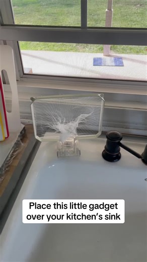 Effortless Kitchen Cleanup with Sink Strainer Gadget