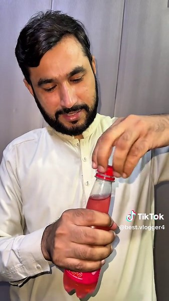 Sting vs Revive: Which Drink Tastes Better?