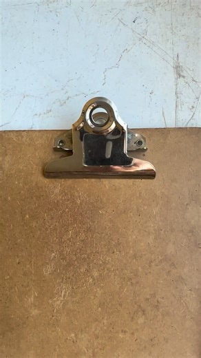 how elegant is this fairy choker? 😍 this is for sure one of my favourite choker designs of all times. it takes many hours to create this delicate choker but I wanted to include a quick overview of the process that is behind each of my macrame creations 🪡 if you fell in love with this labradorite fairy choker, it’s available on the website as a custom-made piece 🧚🏼✨ . . . #fairyjewelry #fairychoker #labradoritechoker #macramechoker #australianjewellery #fairyjewellery #macramejewellery #fairy