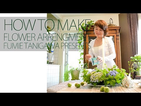 イギリススタイルフラワーアレンジメント／紫陽花とハーブのフレッシュフラワーリース